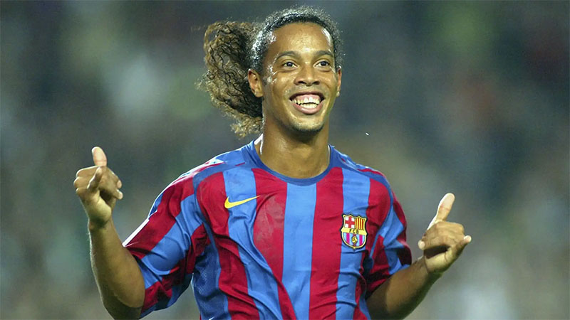 Sự nghiệp của Ronaldinho - Một huyền thoại bóng đá